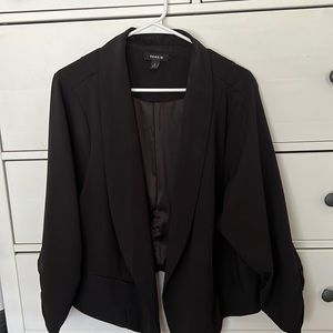 STYLISH TORRID RUCHED SLEEVE BLAZER